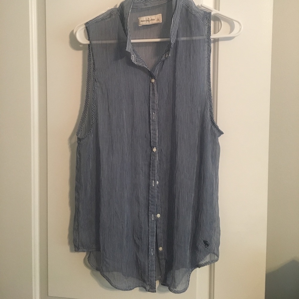 Super cute sheer country style top