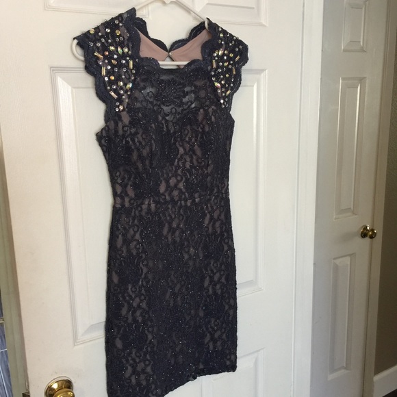 Blue sparkly homecoming dress - Picture 3 of 4