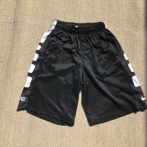 Nike boys elite shorts fits women's small