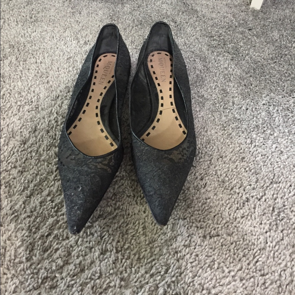 Alexander McQueen lace flats