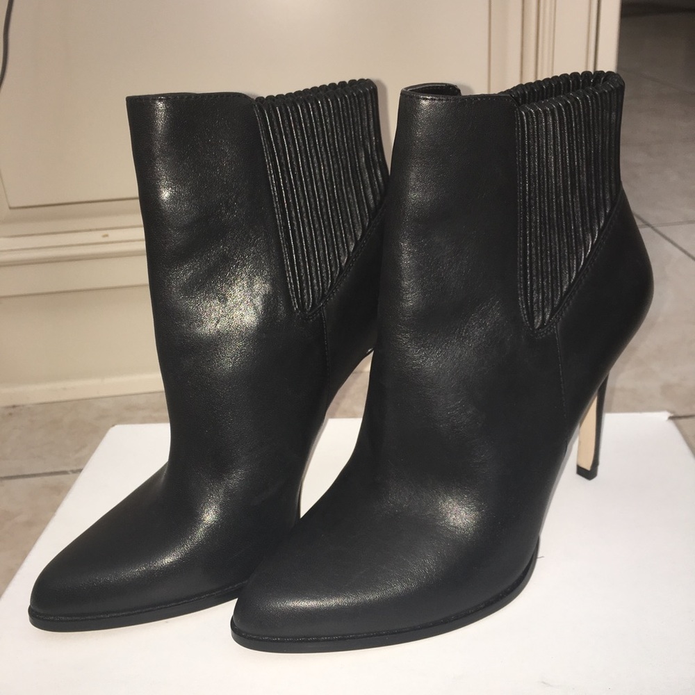 BCBG Generation Vencia Boot Bootie Heel Size 8