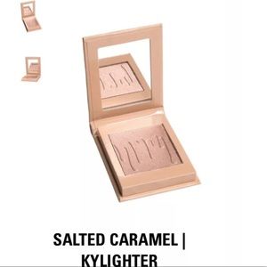 Kylie Cosmetics Kylighter Salted Carmel