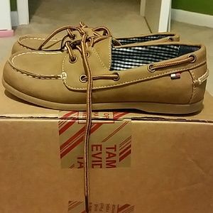 Tommy Hilfiger Boys boat shoe size 1