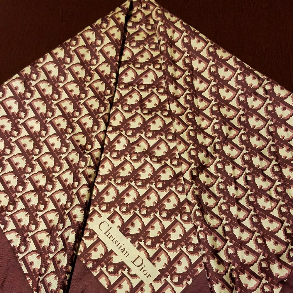 Beautiful Christian Dior Neck Scarf