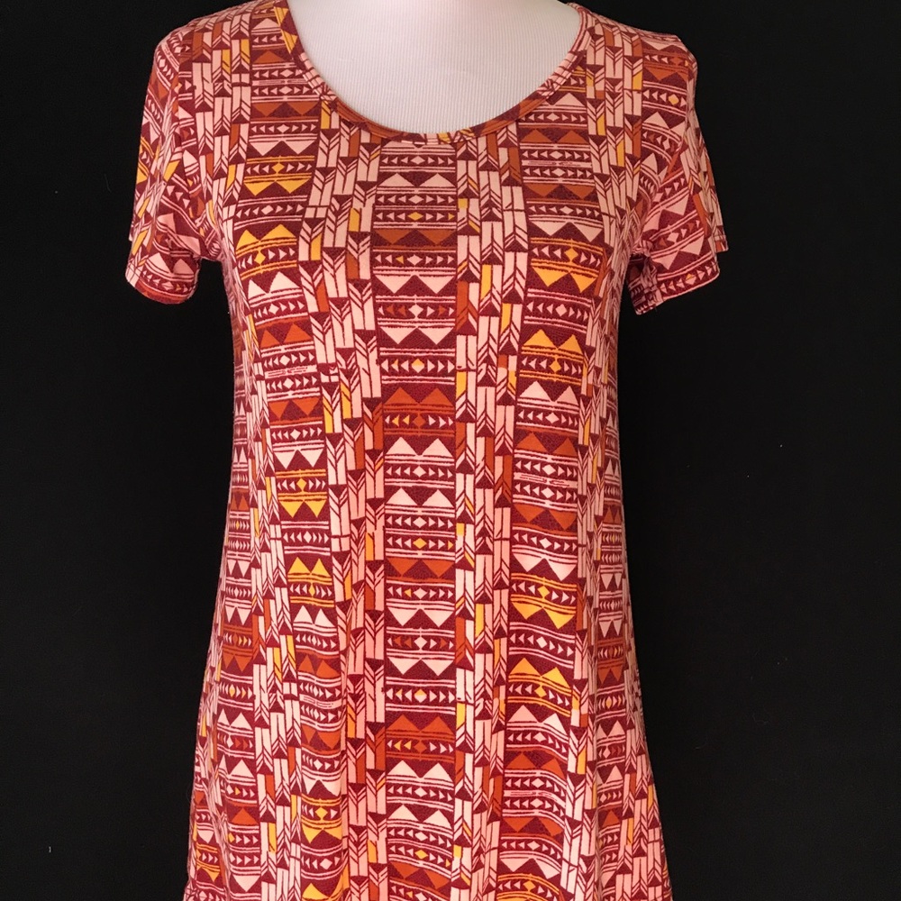 USED LulaRoe Classic T