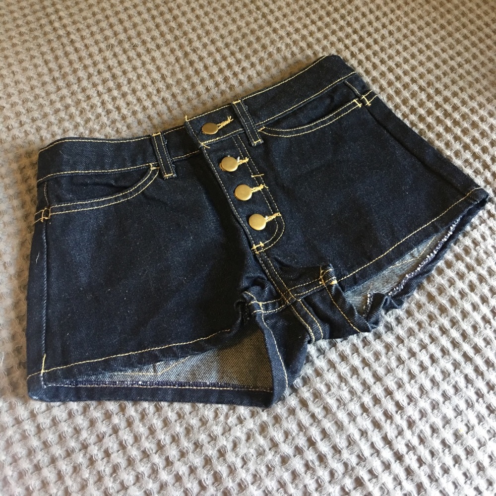 ❌❌SOLD❌❌High waisted american apparel denim shorts