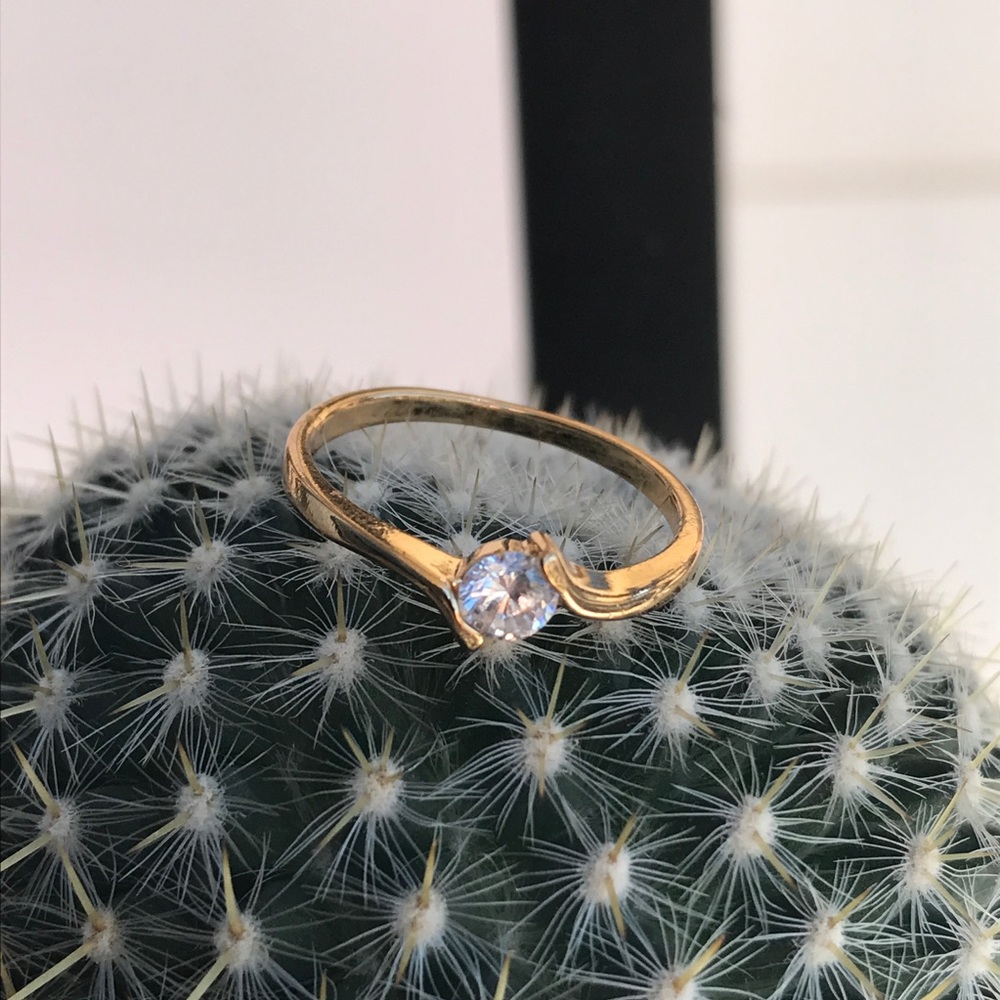 Gold Diamond Ring