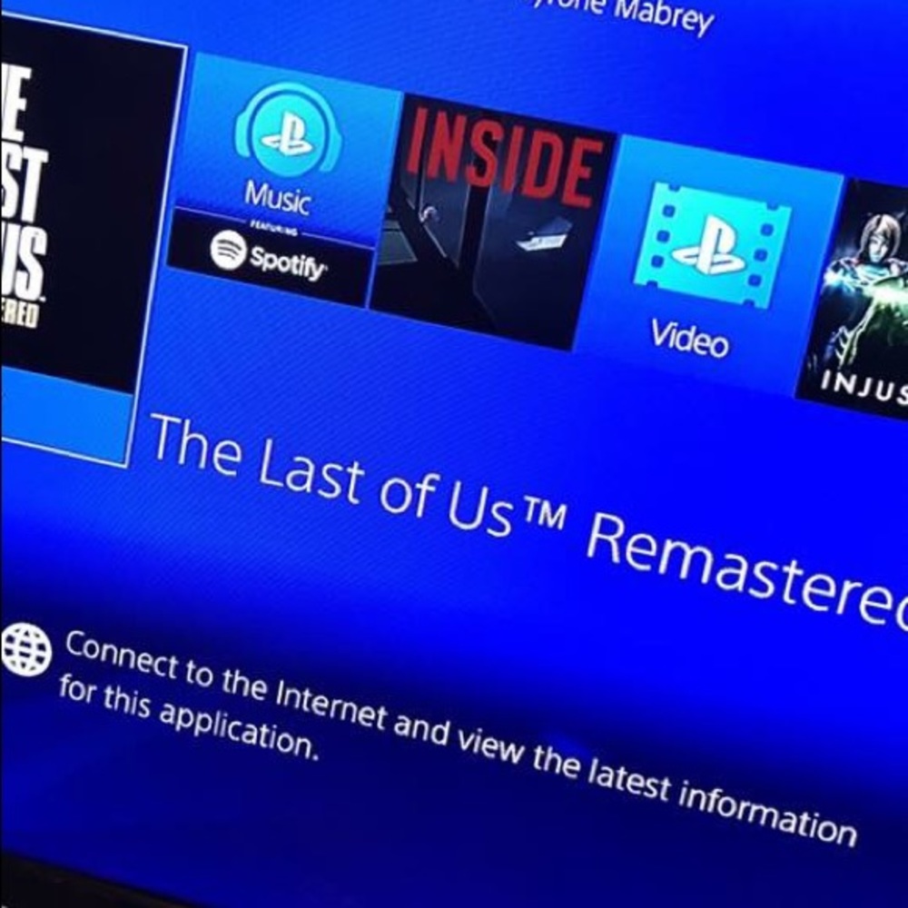 PS4 - Picture 5 of 6