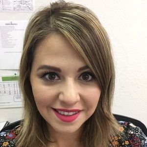 Meet your Posher, Cassandra