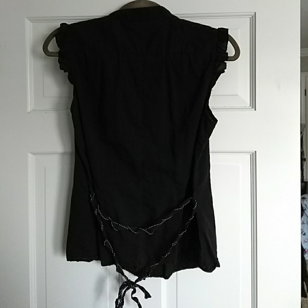 Ruffled Button Down Tank - Picture 2 of 3