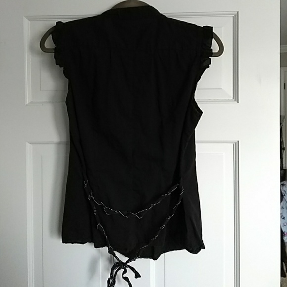 Ruffled Button Down Tank - Picture 2 of 3