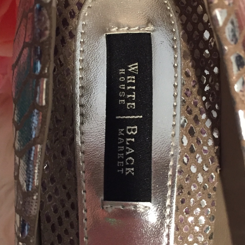 White House Black Market Snowflake Pumps 9 Heels - Picture 6 of 6