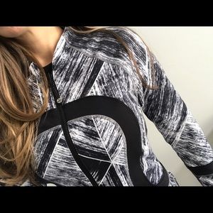 Lululemon *RARE* find your bliss reversible jacket