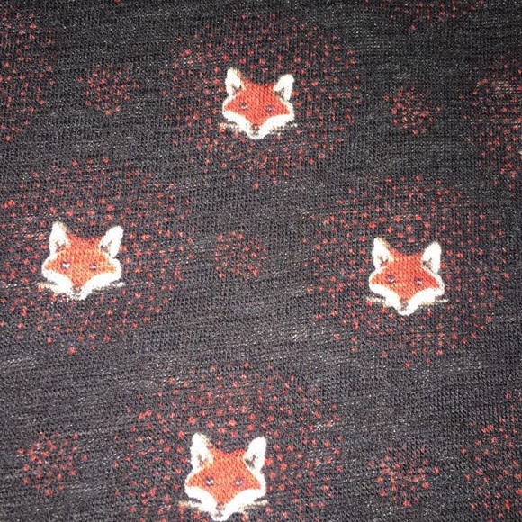 Fox print crop tee✨ - Picture 1 of 2