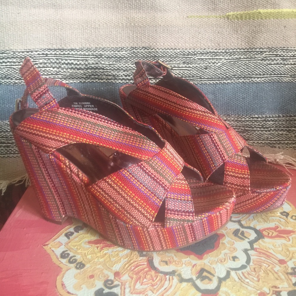 Crown Vintage Wedge