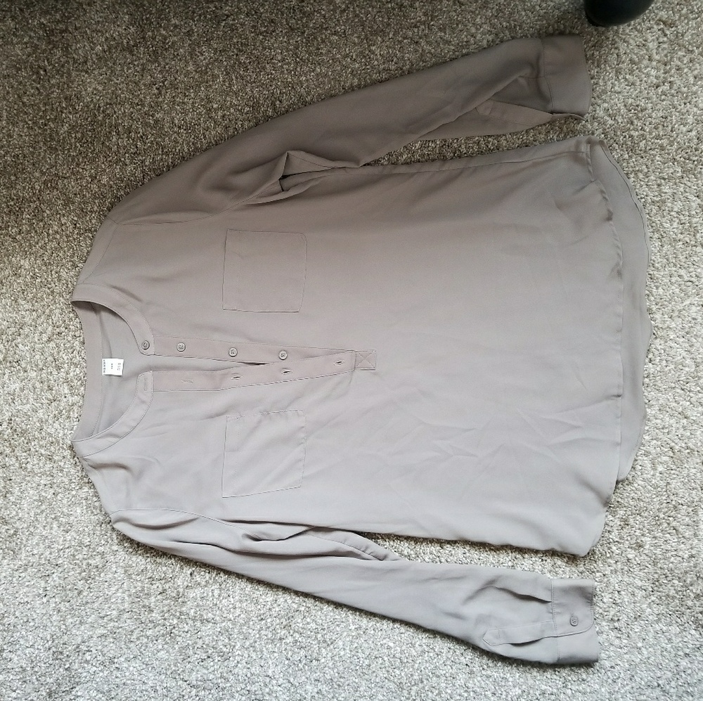 Old navy blouse