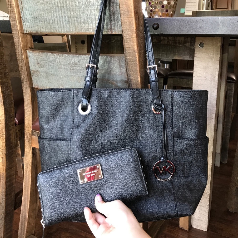 🌹Sale🌹Michael Kors Set