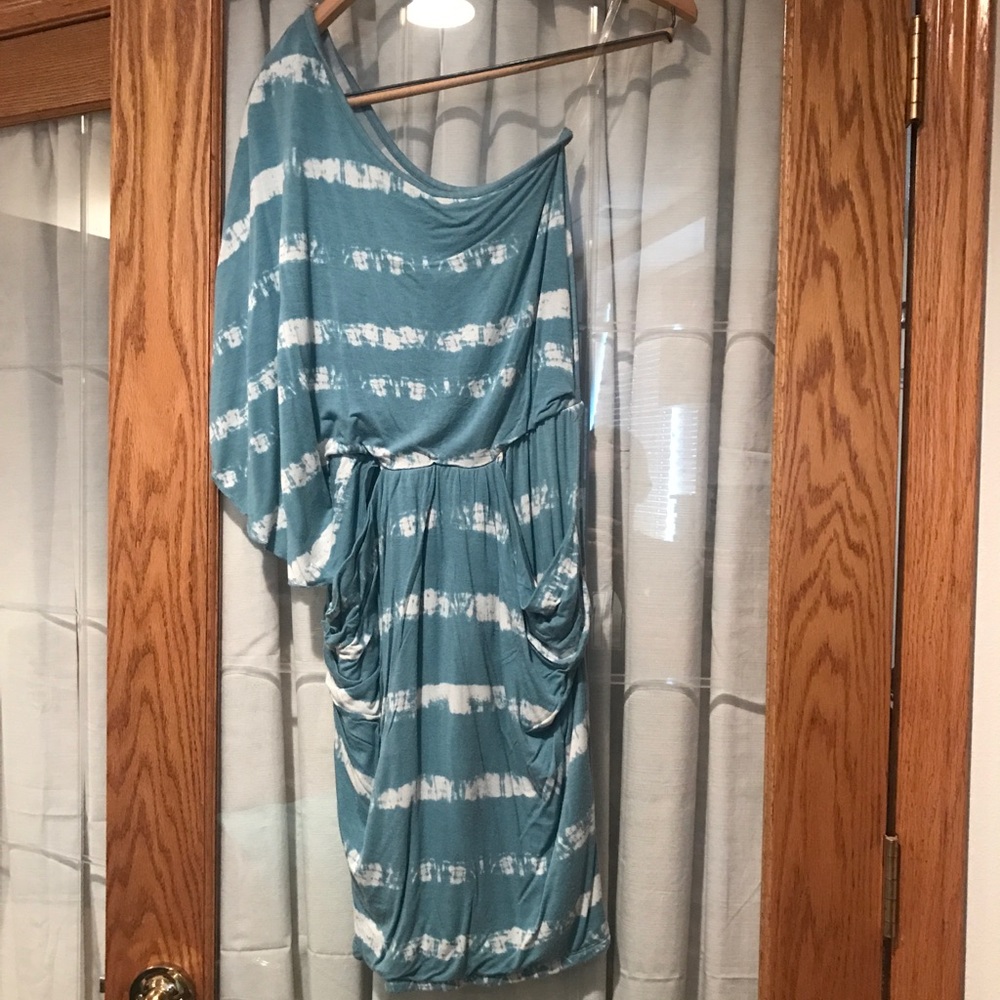 Blue form fitting dress