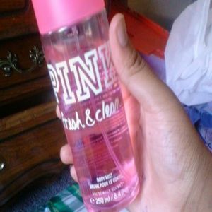 Pink body mist