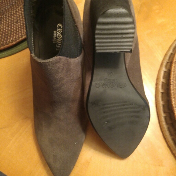 Crown Vintage Booties - Picture 3 of 5