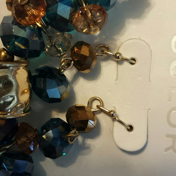 Necklace & Earrings Set - Picture 3 of 5