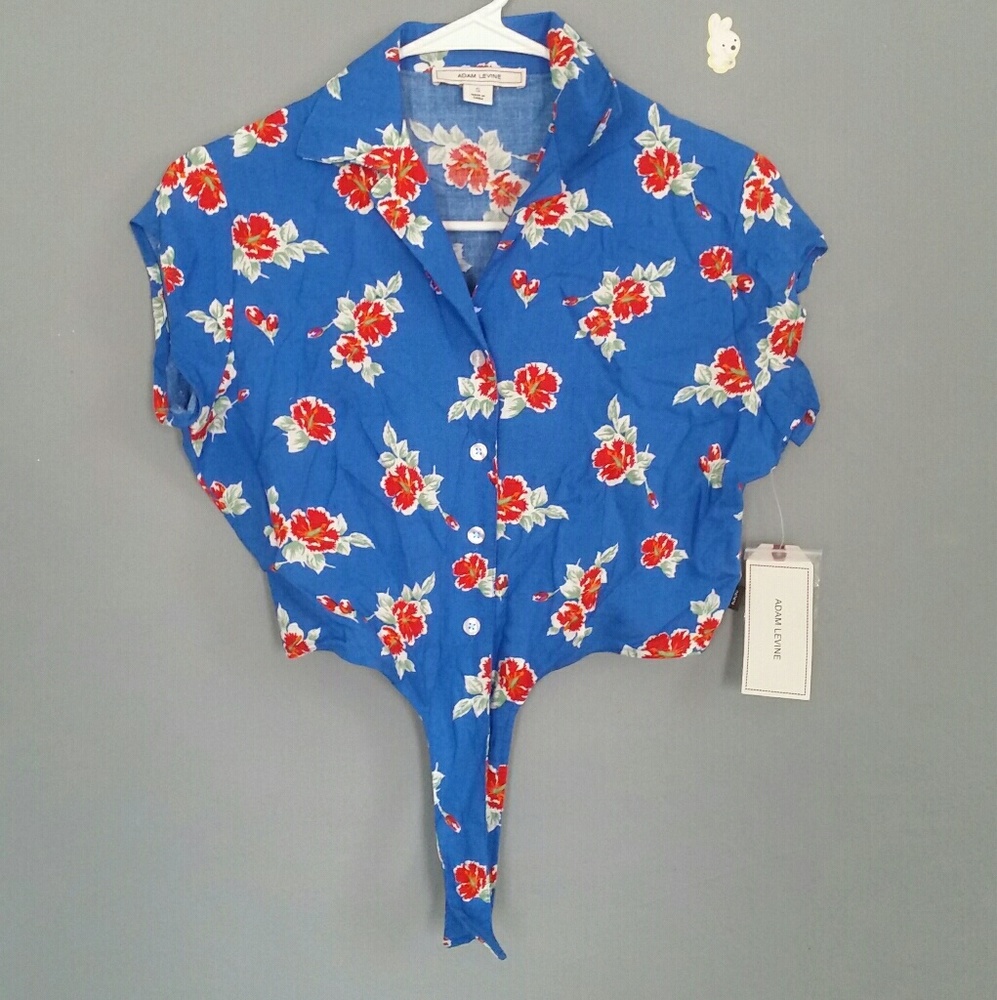 NWT Adam Levine Floral Tie Crop Top