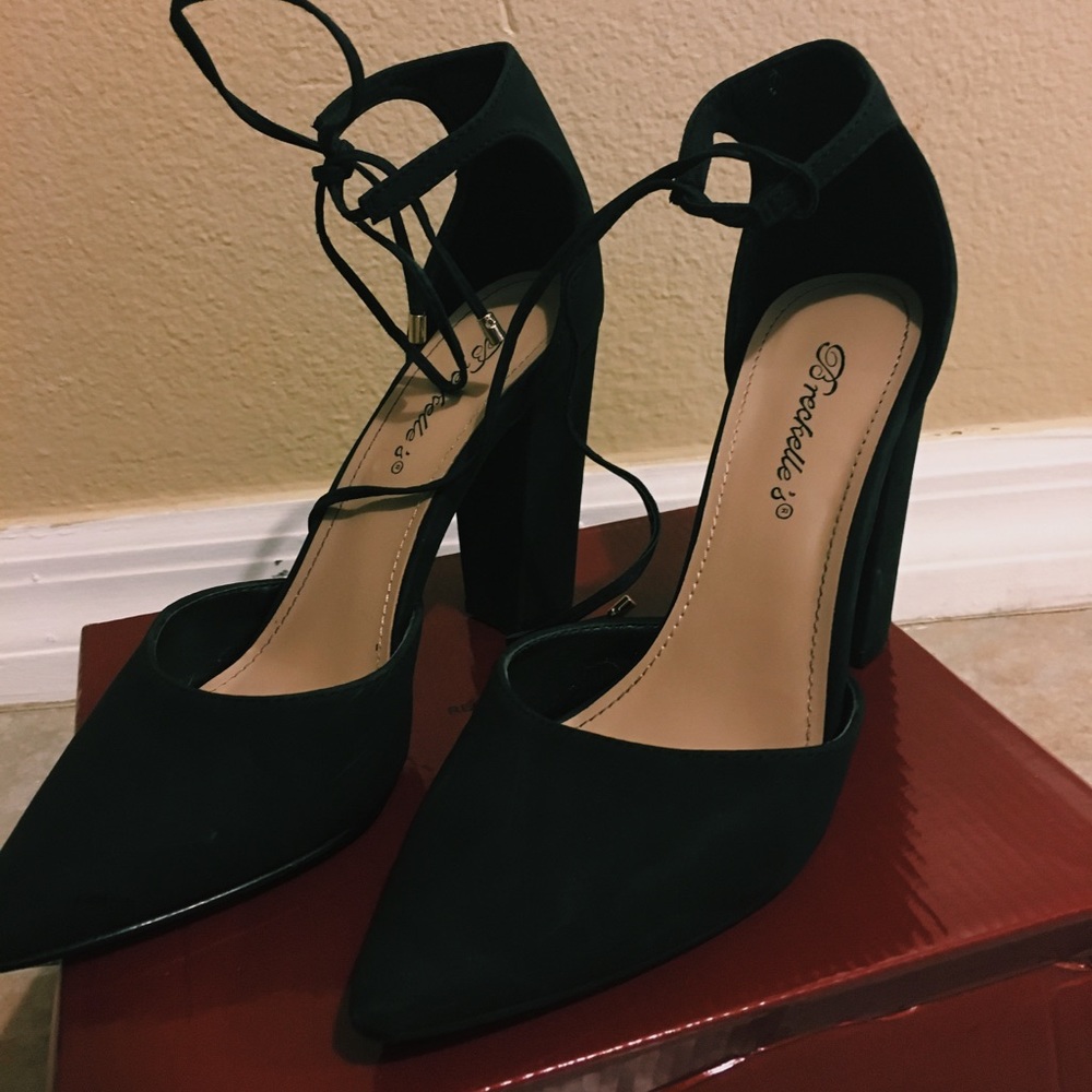 Black midi Heels