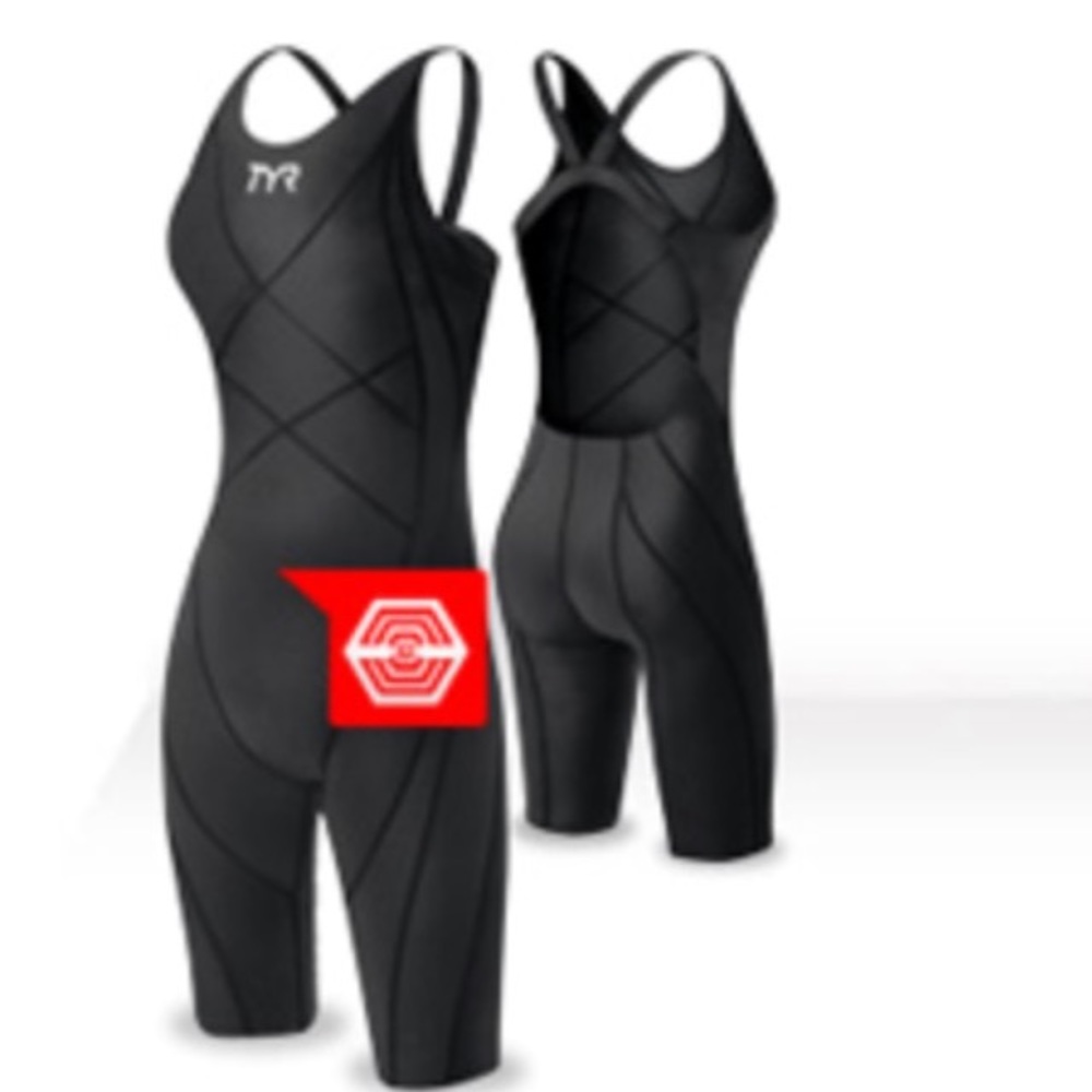TYR tracer light shortjohn kneeskin