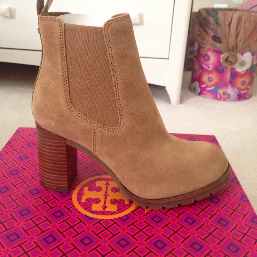 Tory burch boots
