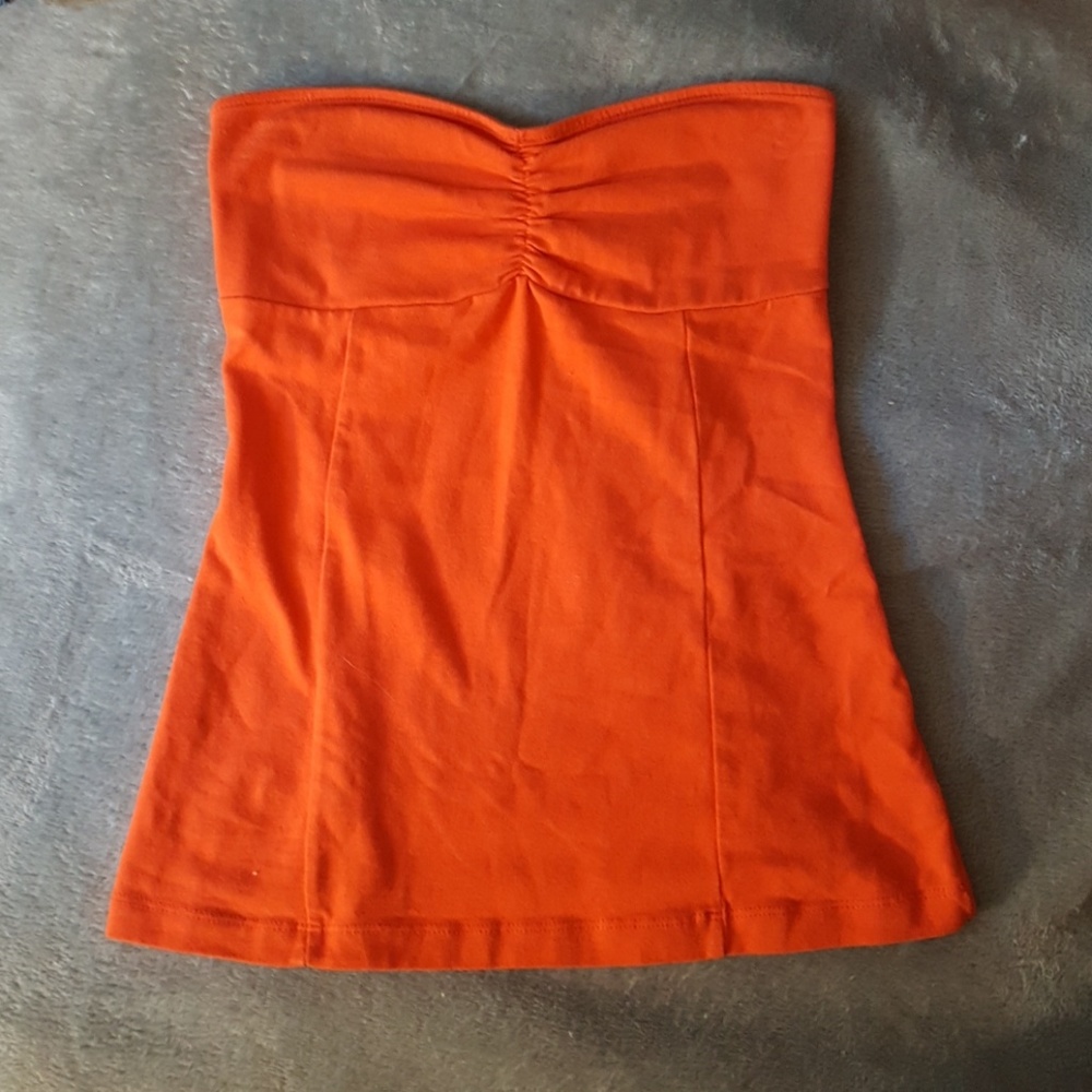 Strapless top