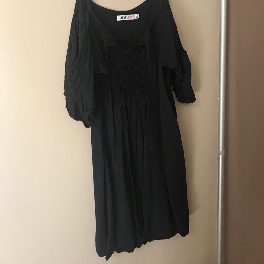 Open shoulder beach dress