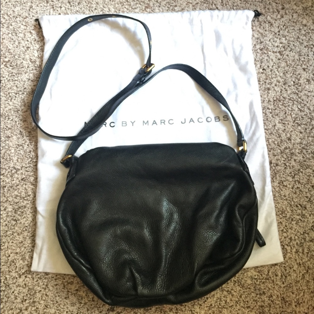 **SOLD** Marc by Marc Jacobs Crossbody Purse - Picture 2 of 5