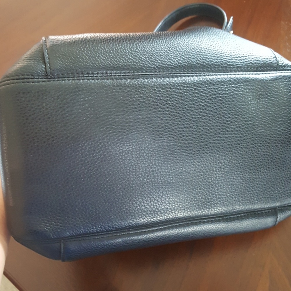 Michael Kors purse - Picture 5 of 6