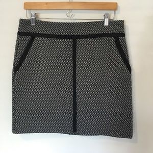 🌟BOGO SALE!🌟LOFT tweed skirt with pockets!