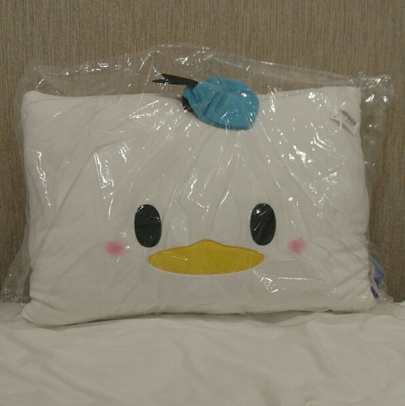 Donald duck pillow - Picture 1 of 2