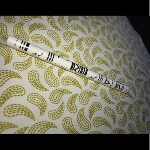 Uni-Brow Universal Eyebrow Pencil by WinkyLux