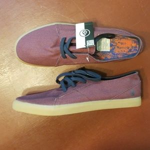 Volcom Lo Fi Burgundy NWT Men's 9