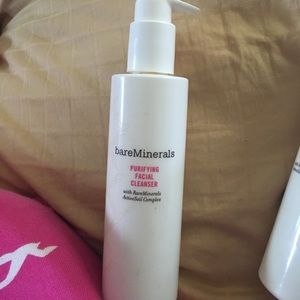 Purifying facial cleanser