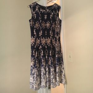 Gabby Style dress with zipper detail size 8
