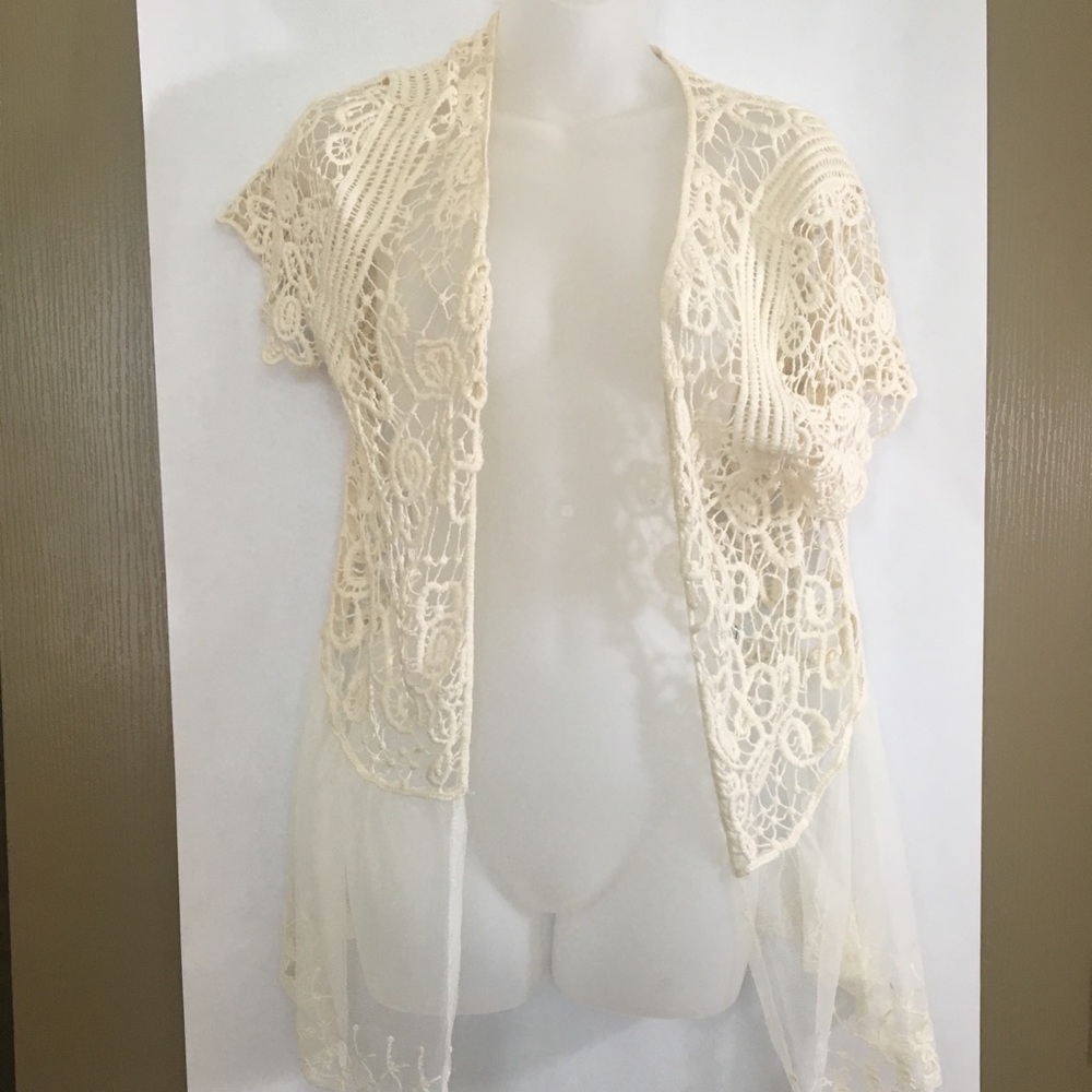 Versona Accessories Top