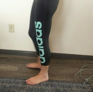 Small Adidas workout leggings