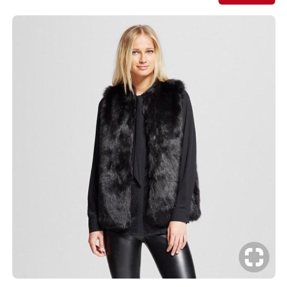 Black faux fur vest
