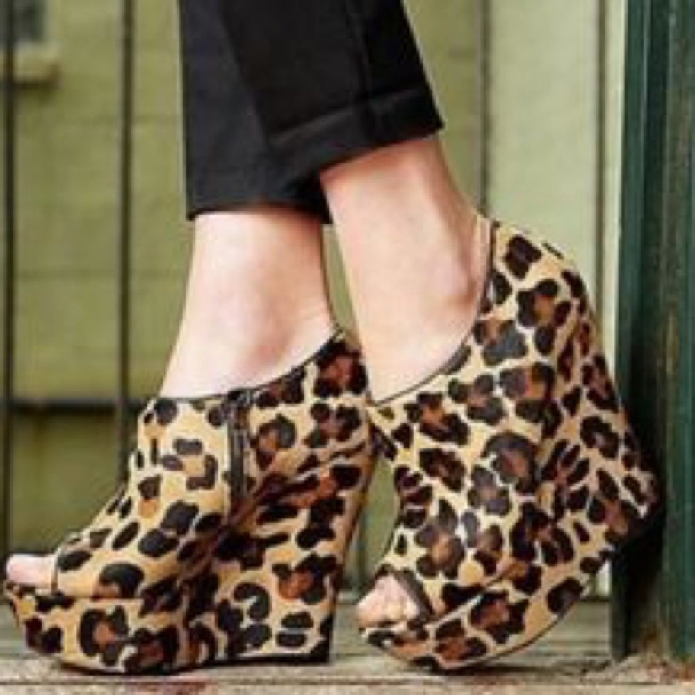 STEVE MADDEN WICKED WEDGES