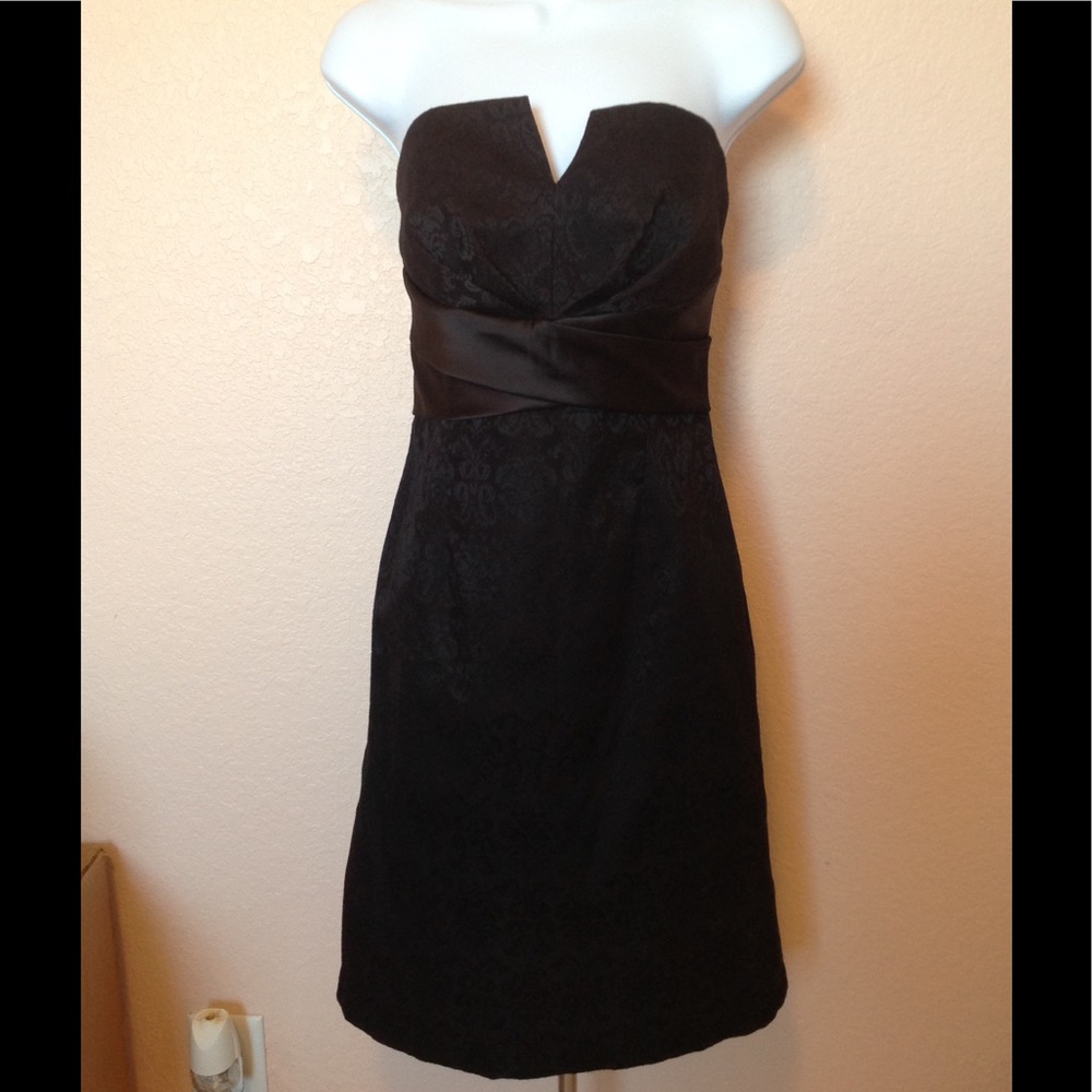 NWT White House Black Market LBD Size 4