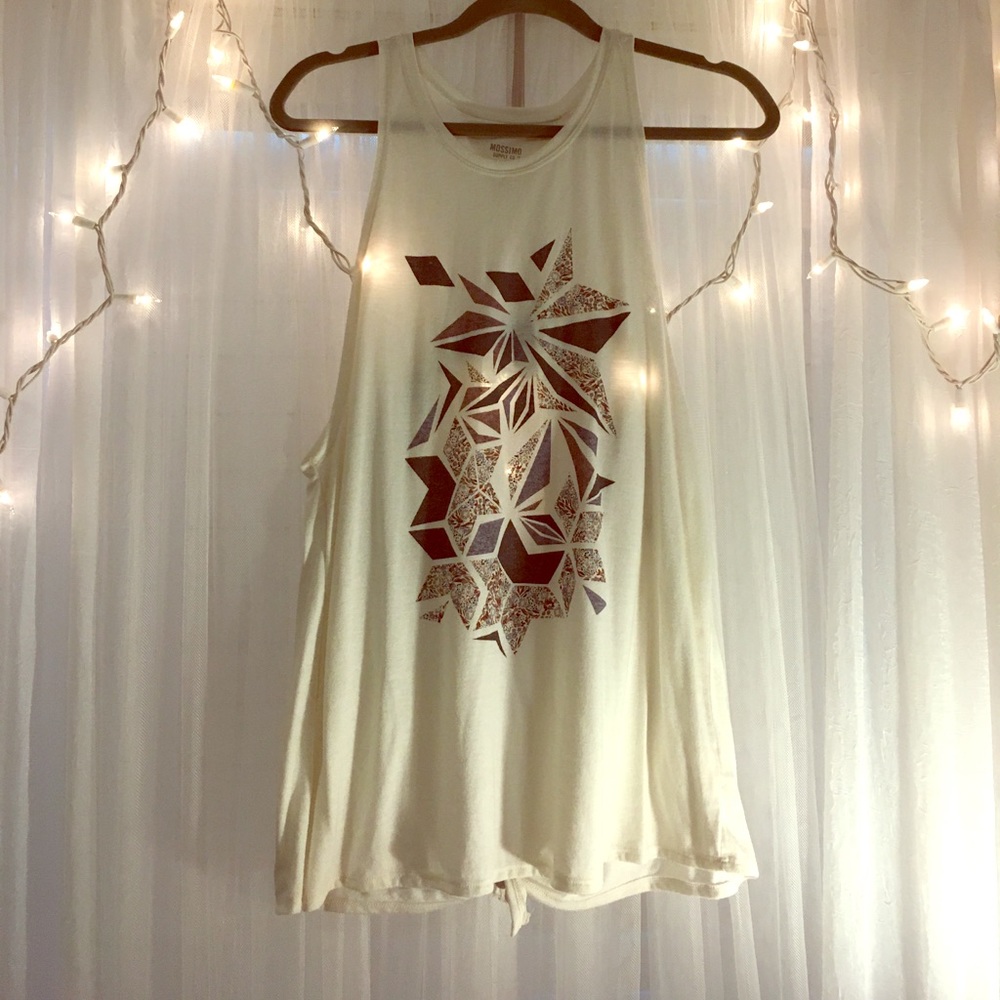 🚫SOLD🚫 Tank top w/ open back