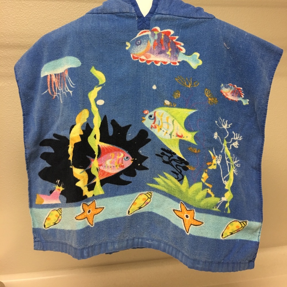 Kids beach/bath towel with hood