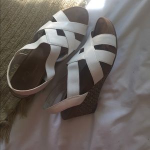 white wedges