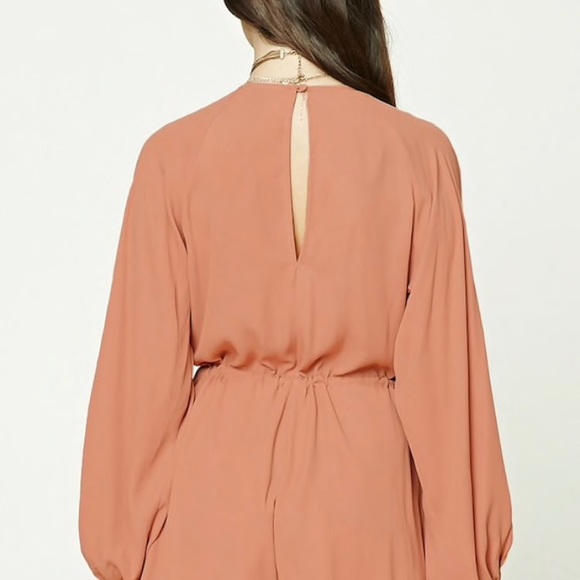 PLUNGING V-NECK LONG SLEEVE ROMPER - Picture 5 of 6