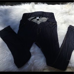 Motherhood Maternity Jegging