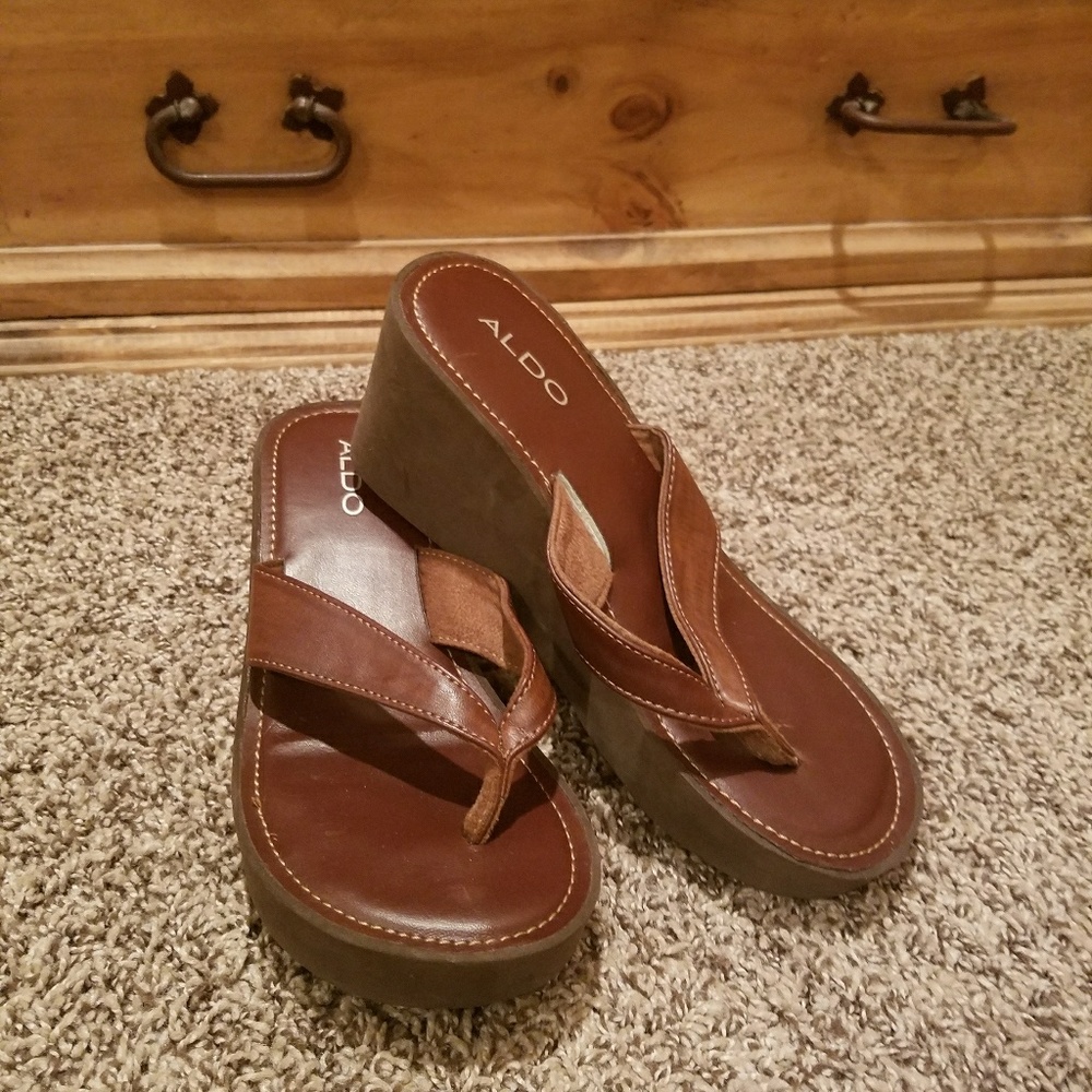 Women's Aldo wedge flip flops
